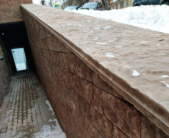 Плоская парапетная плита из бетона Плоская парапетная плита из бетона